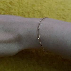 Like new 14k gold link bracelet